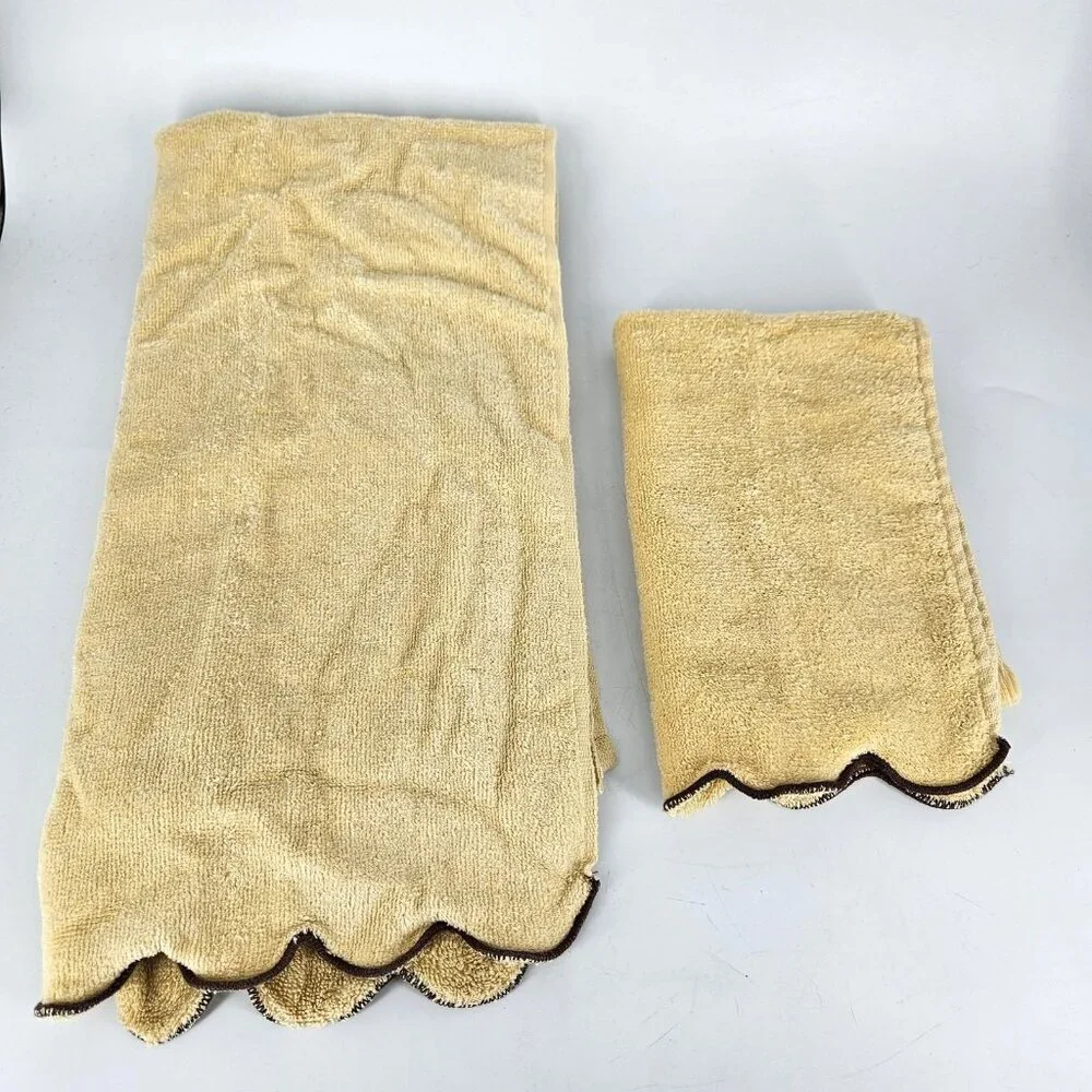 Vint Fieldcrest Bathroom Beige Hand Towel Fingertip Set Scallop Brown Trim USA